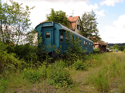 Bahnhof vom Gleisfeld aus gesehen